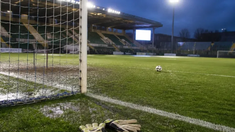 Padova espugna il Partenio-Lombardi 0-1: Zuelli decide, Sorrentino salva il successo